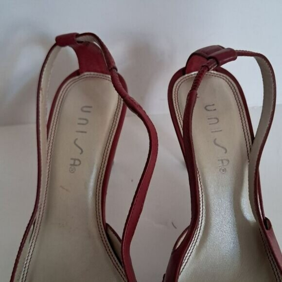 Unisa Kitten Heels Women's 7B Red Pointed Toe Leather Siren Office Career Y2K - Picture 3 of 6